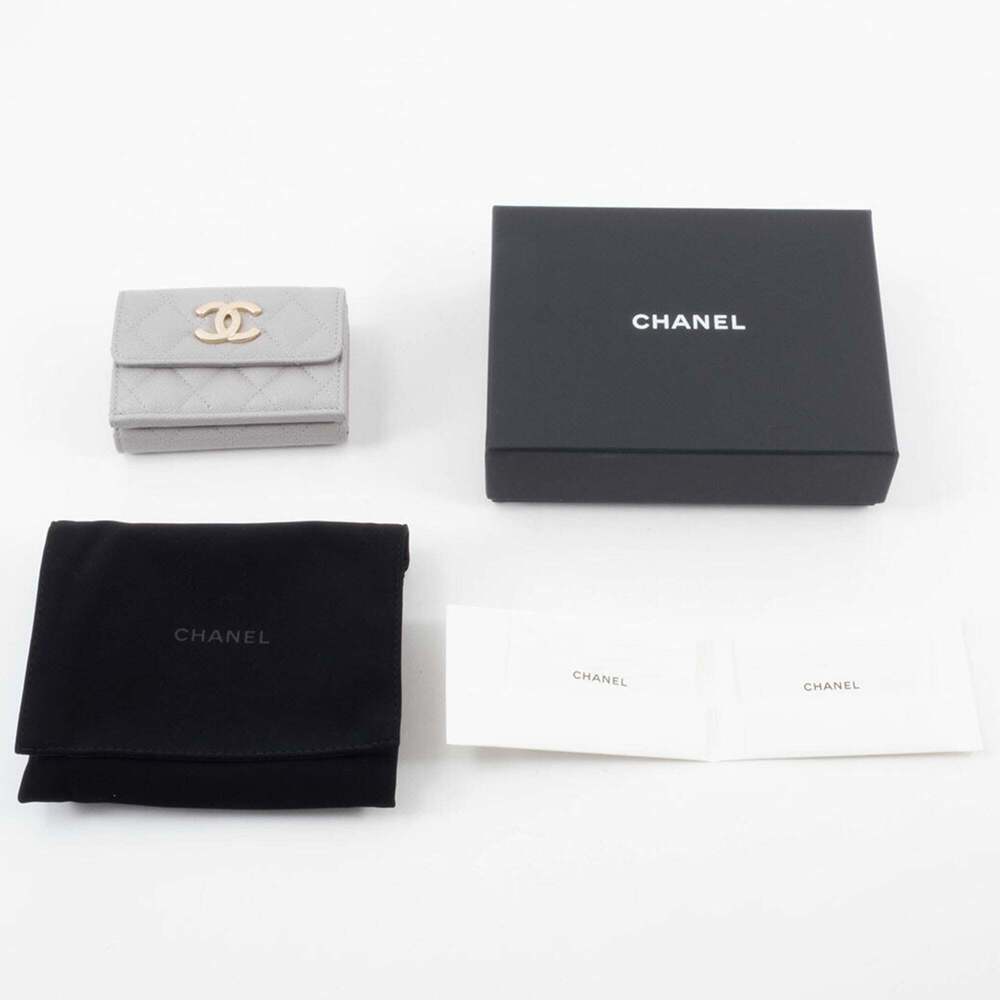 CHANEL Gray Caviar Leather Wallet - Picture 16 of 16
